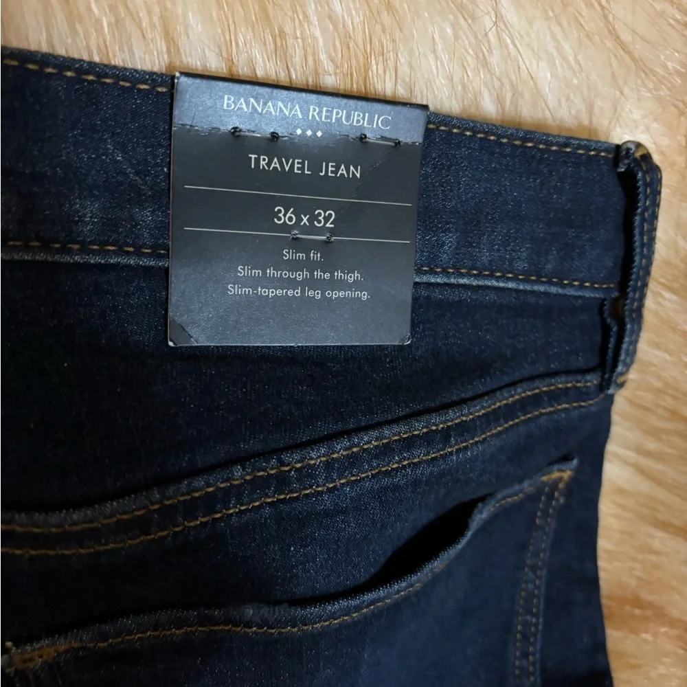 Bundle Lot 2 Pairs Banana Republic Men's Dark and Light Blue Relaxed Jeans 36x32